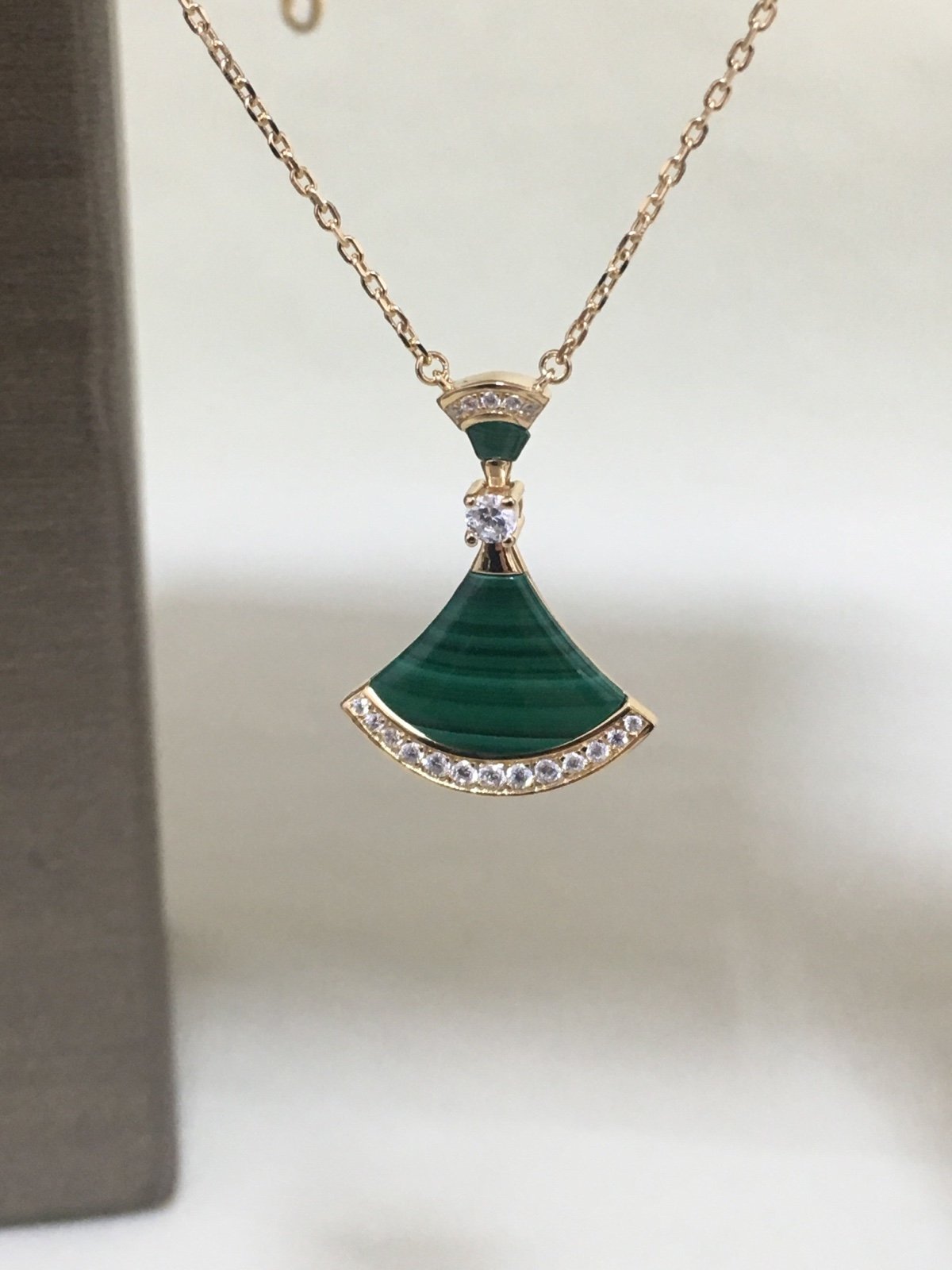 Divas´ Dream 18K Rose Gold Diamond Pendant Necklace CbWJy30TI