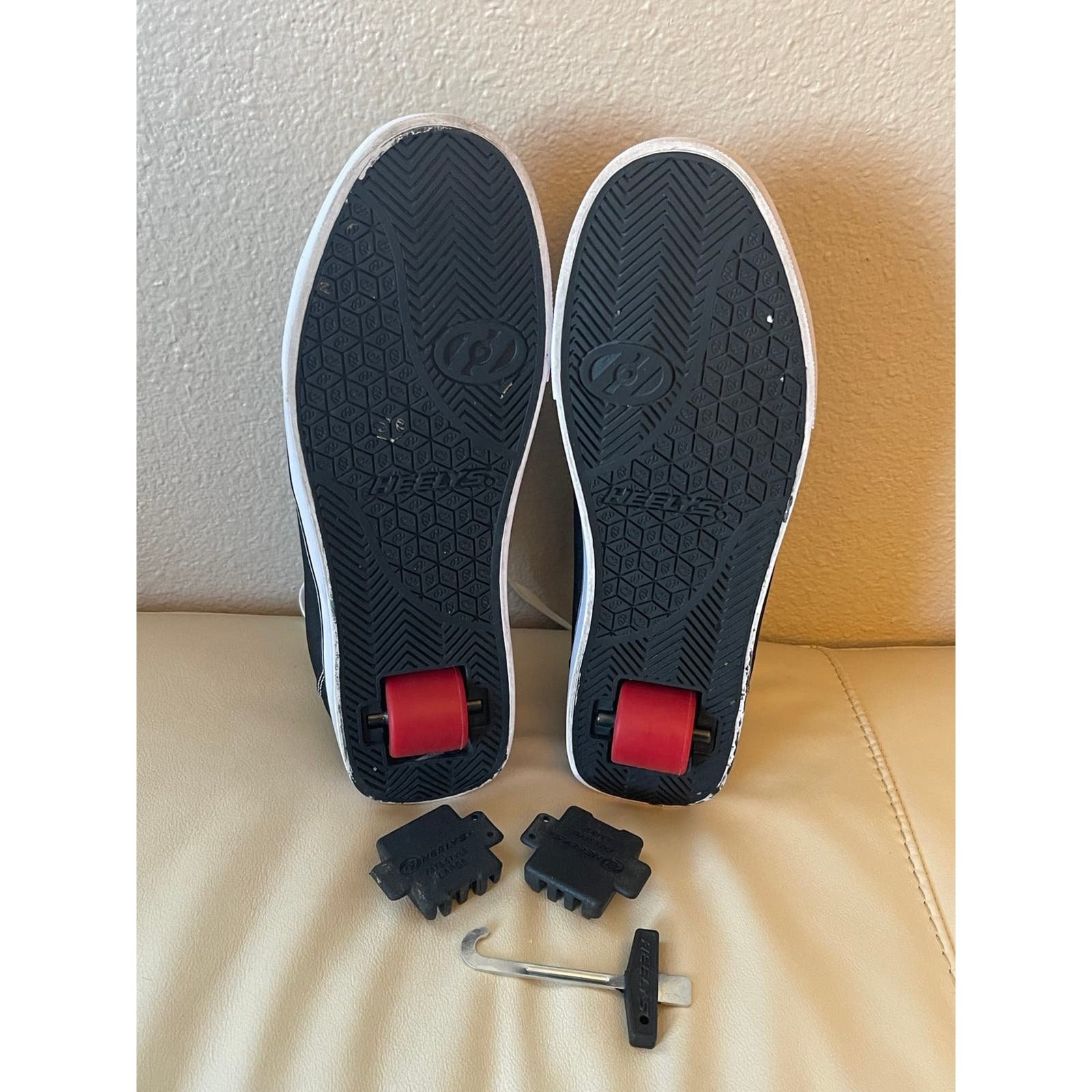 HEELYS Black & Red Pro 20 Wheeled Heel Shoe Adult Men Size 12 bYhGFfeZe