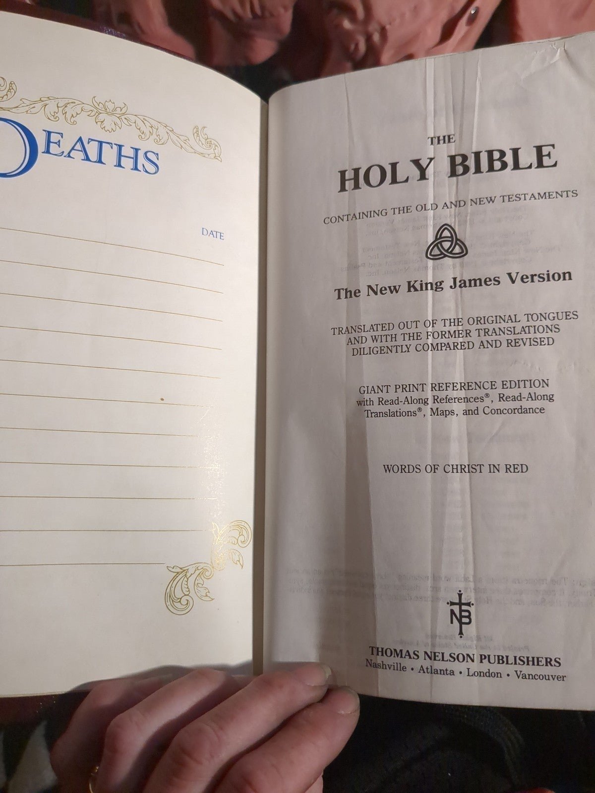 Holy Bible the new king James version 1992 70zO3dJKL