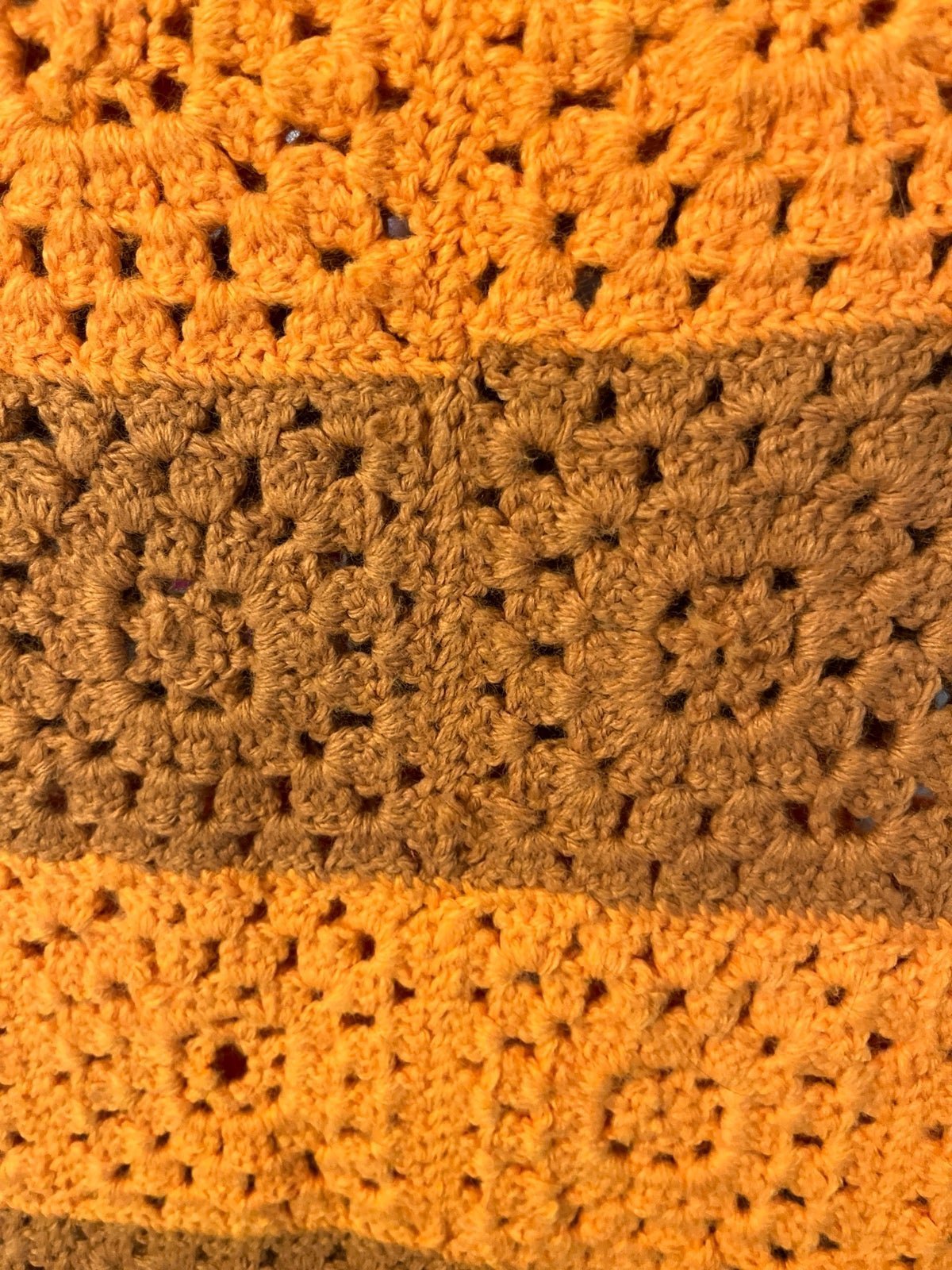 Vintage 70s crocheted blanket lap blanket ArODQVuH6