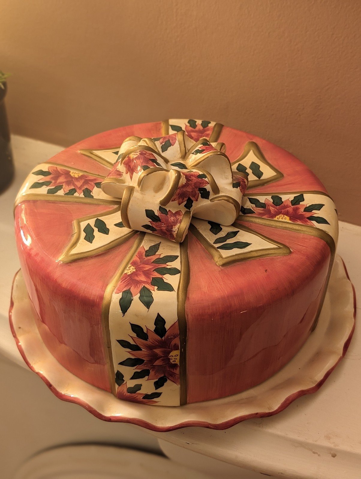 Vintage World Bazaar Inc Covered Cake Plate Christmas Gift Design Poinsettia ag6SDNod4