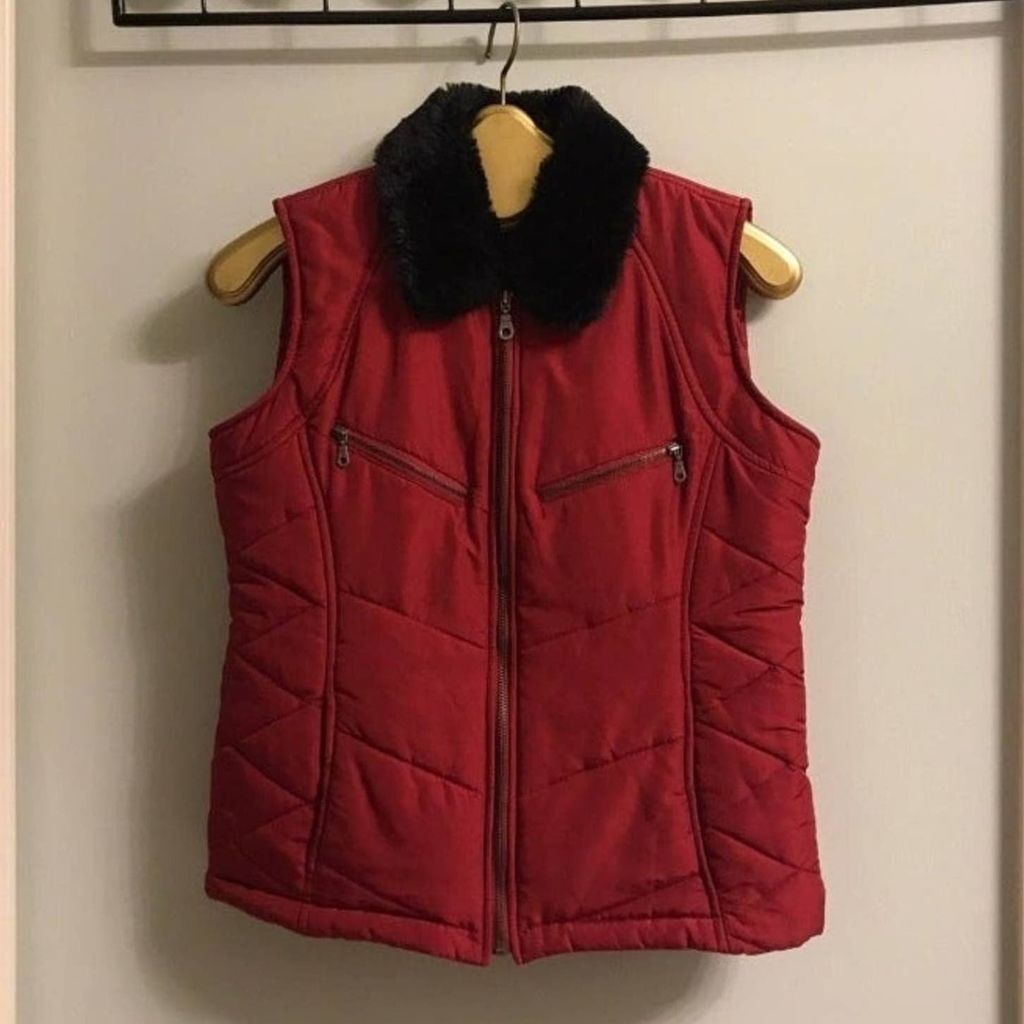ND women’s full zipper Vest jacket  red sz mp sleeveless faux fur collar neck 2FPfyih54