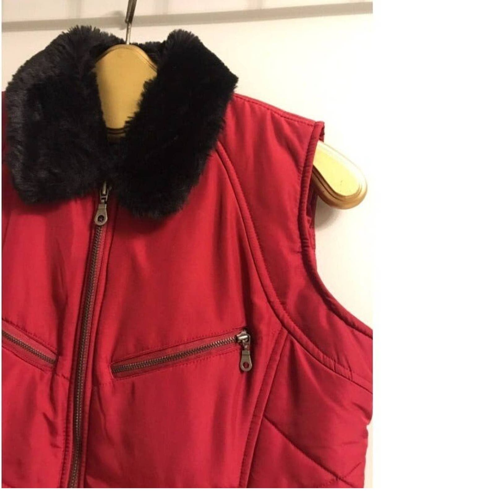 ND women’s full zipper Vest jacket  red sz mp sleeveless faux fur collar neck 2FPfyih54
