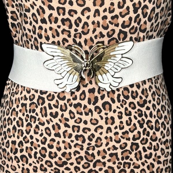 Vintage 80s White Interlocking Enameled Gold Butterfly Buckle Stretch Belt 31