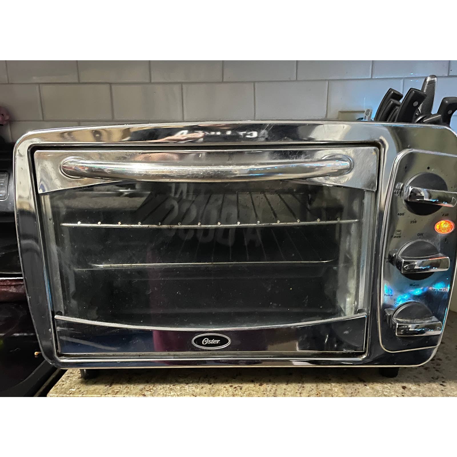 Oster Versatile Countertop Toaster Oven 1400W Chrome TS
