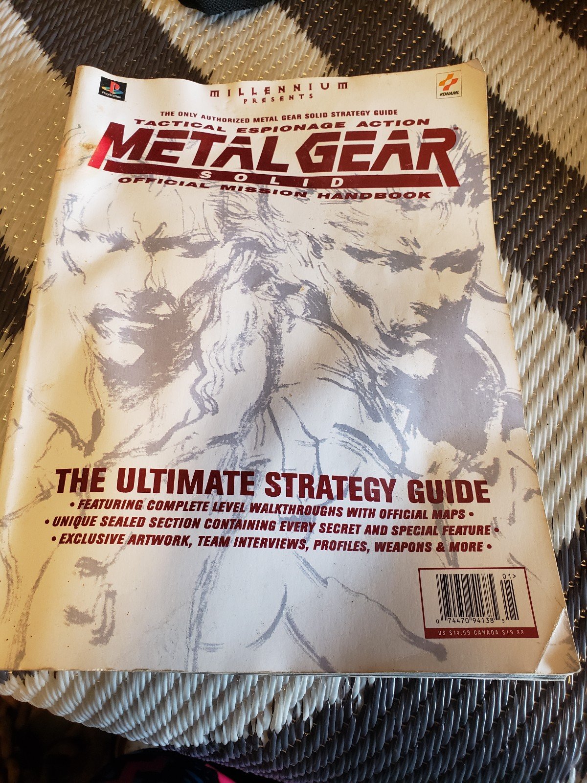 Metal Gear Solid 1 Strategy Guide 7J3biJclm