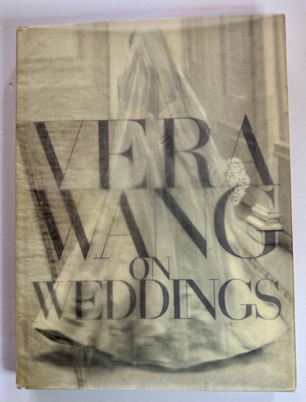 Vera Wang On Weddings - Large Hardcover By Wang, Vera - First Edition fub0ho8NF