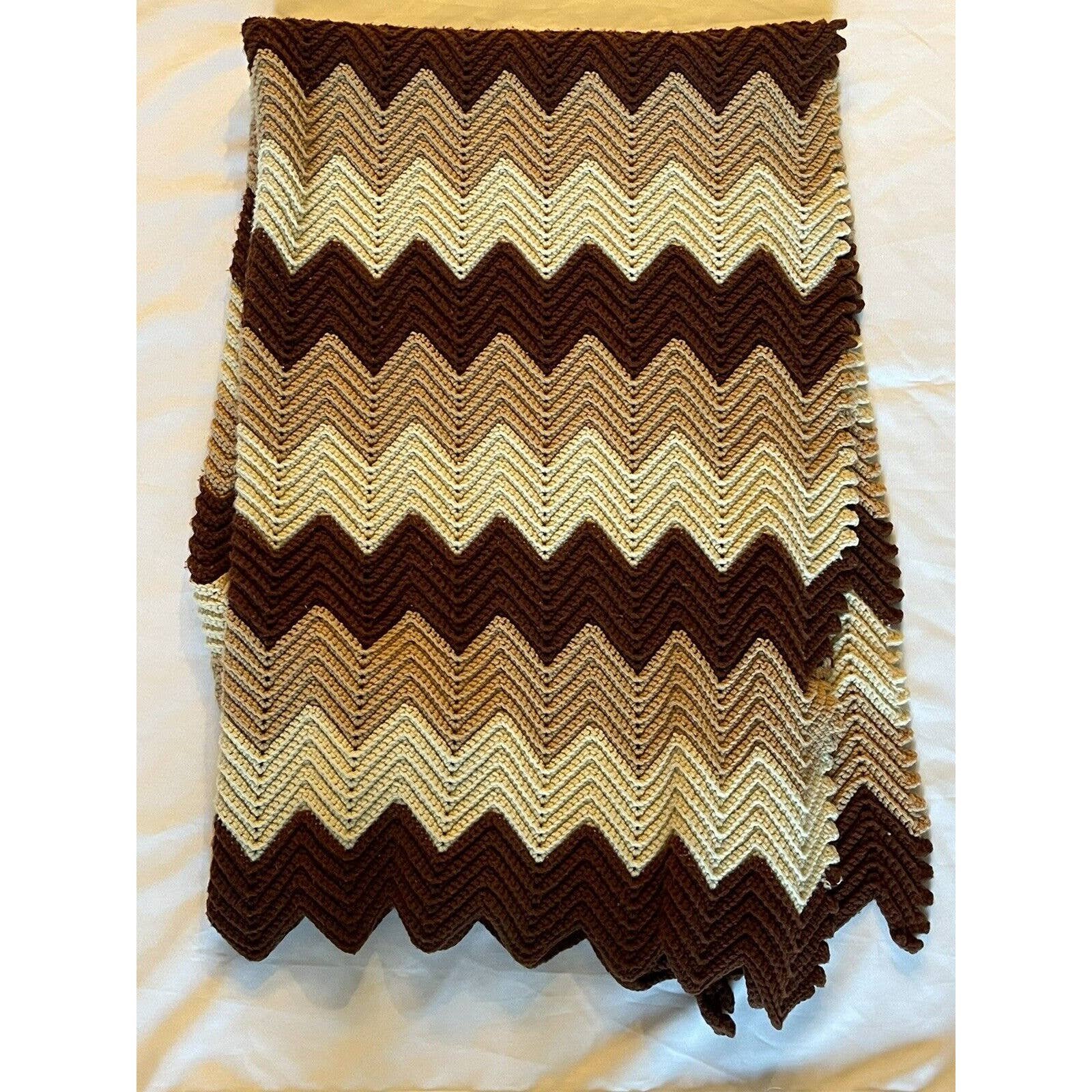 Vintage 1970s retro afghan, never used! Off white, Tan 