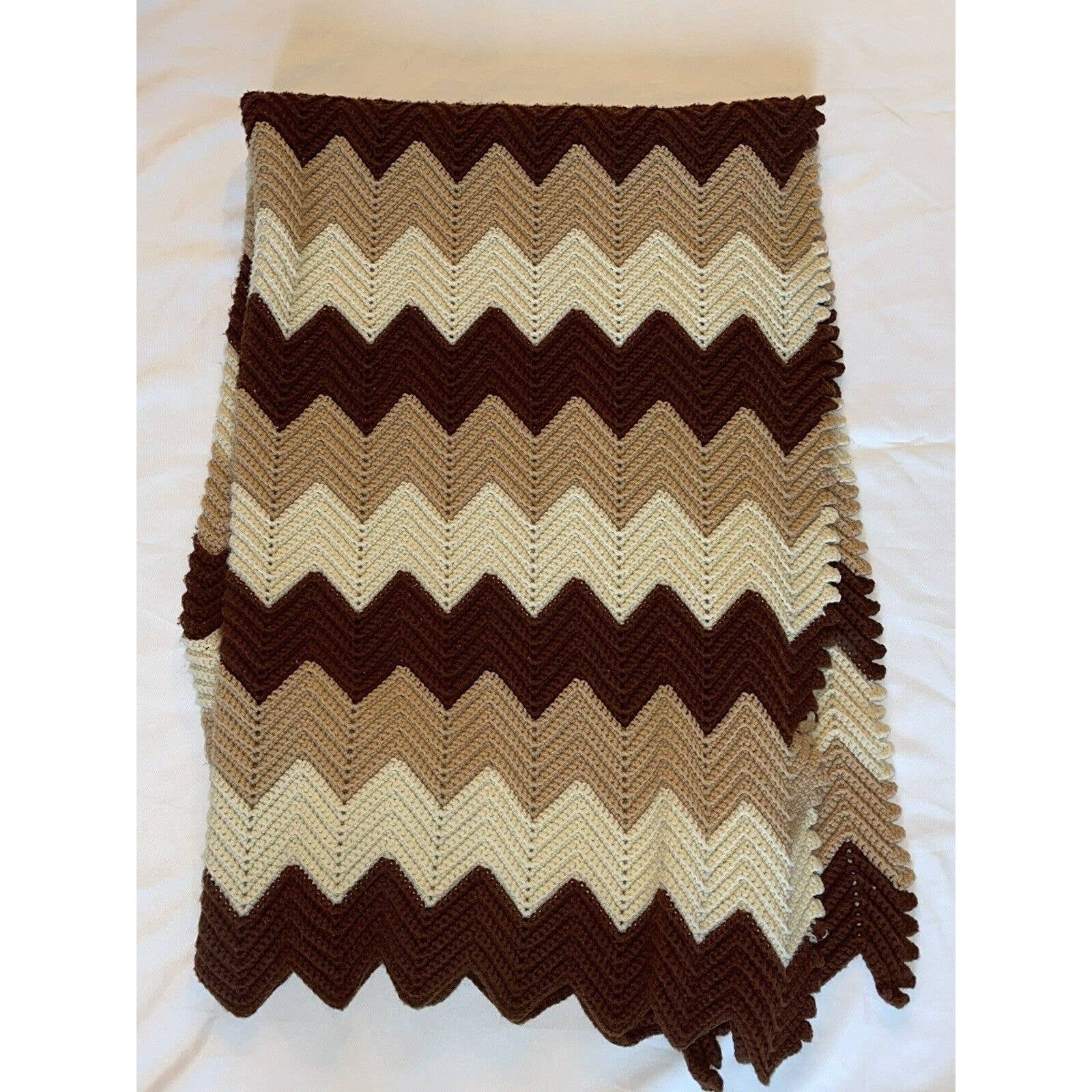 Vintage 1970s retro afghan, never used! Off white, Tan and browns 73”x 44” eS8vdk8tY