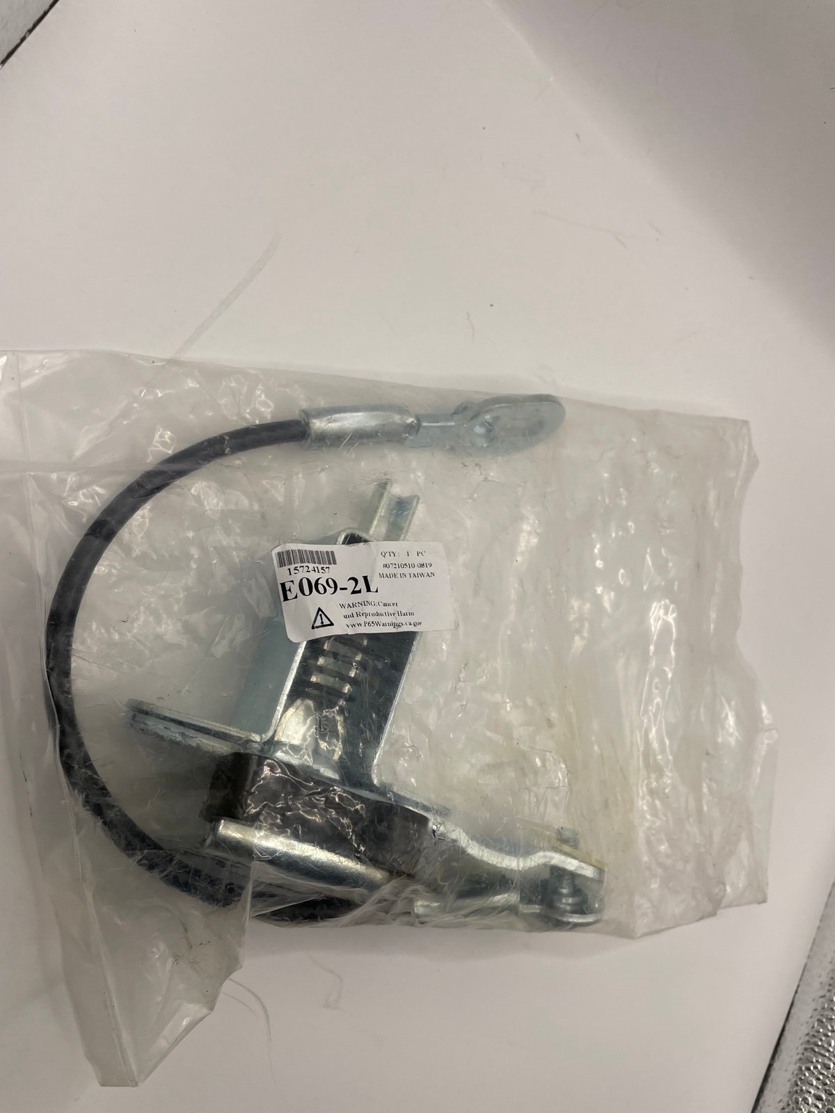One GM Tailgate Lock Actuator Latch Release E069-2L aBKhERlFK