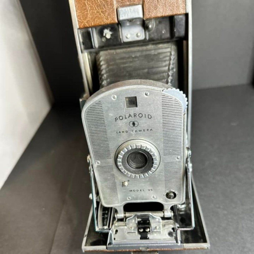 Vintage Polaroid Land Camera Model 95 Speedliner c21U0D
