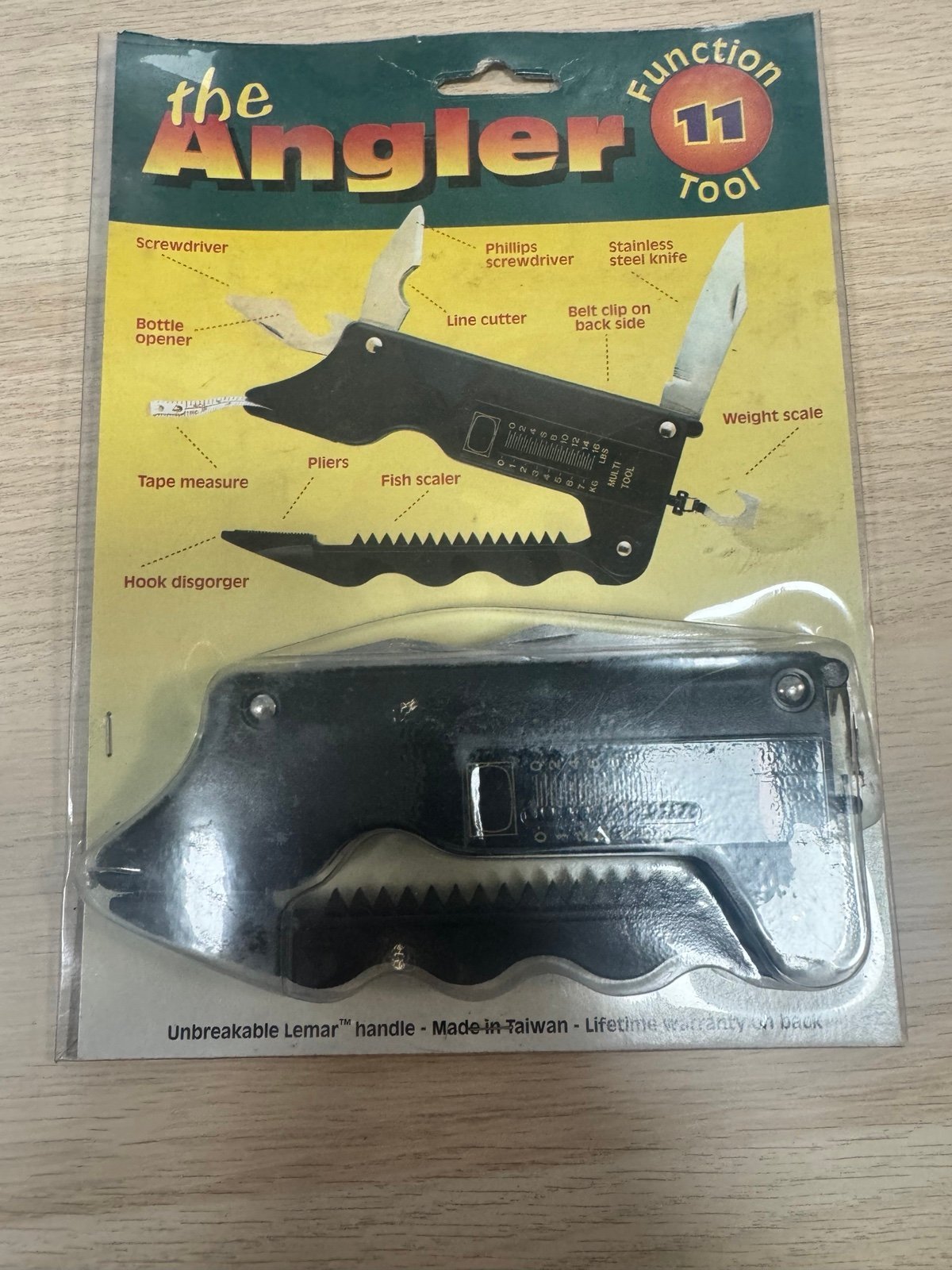 The Angler 11 Function Fishing Multi Tool - NOS cFtKT0f