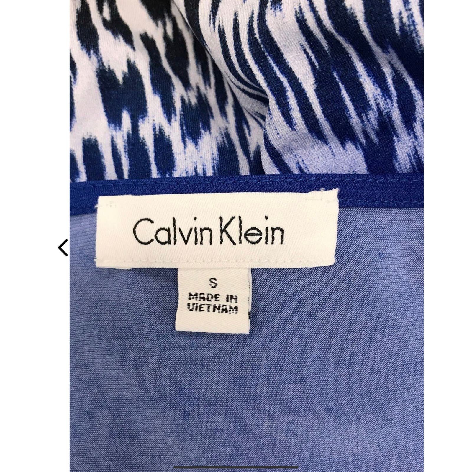 Calvin Klein Ombrè Royal Blue Black and White Animal Print Blouse in EUC. Sz S. g5rqa8gzK