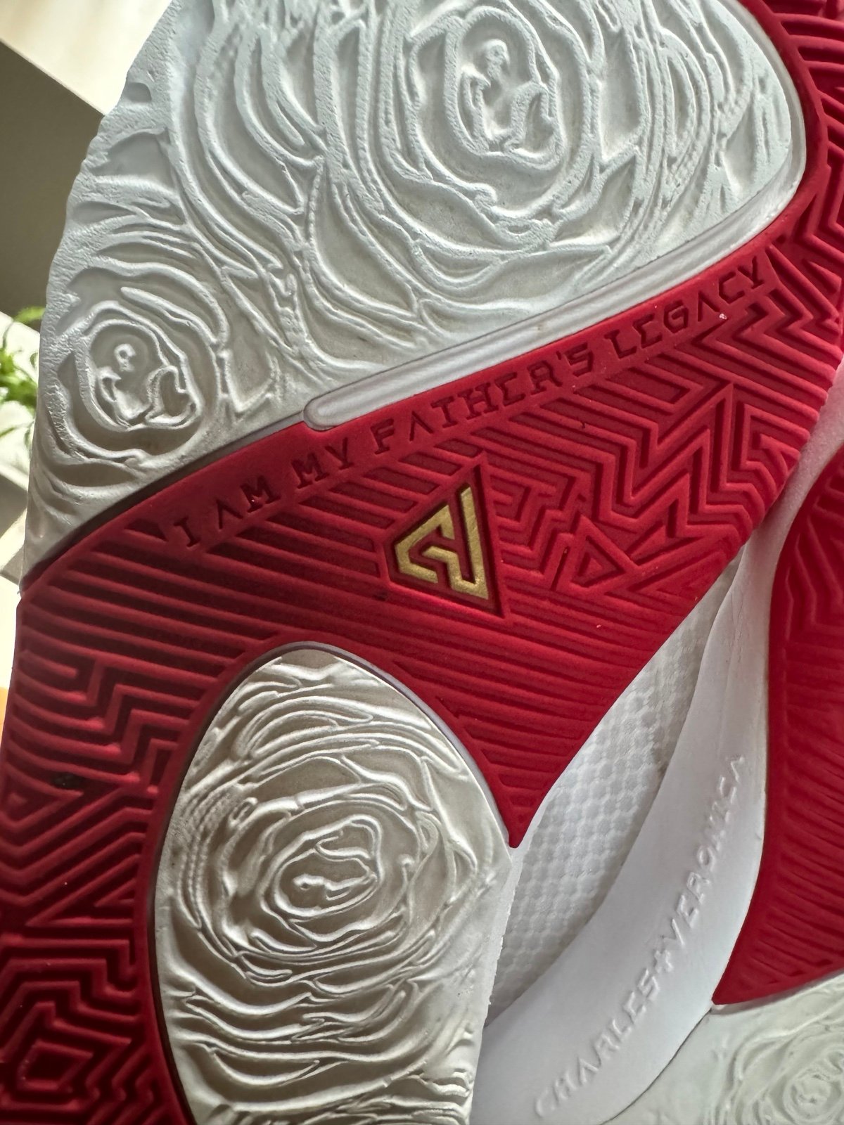 Nike Zoom Freak 1 “Roses” Sz 6y White/red/gold BQ5633-100 Release date 9/6/2019 afZAblfH7