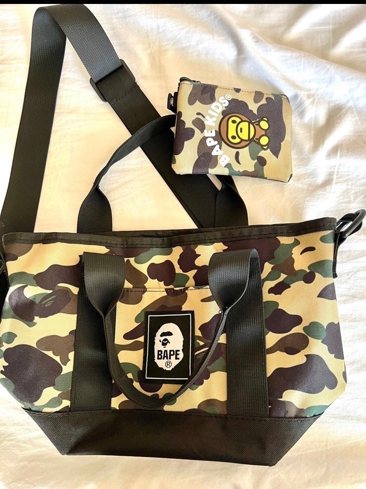 NEW Bape collection tote with wallet 2NLDaYN6k