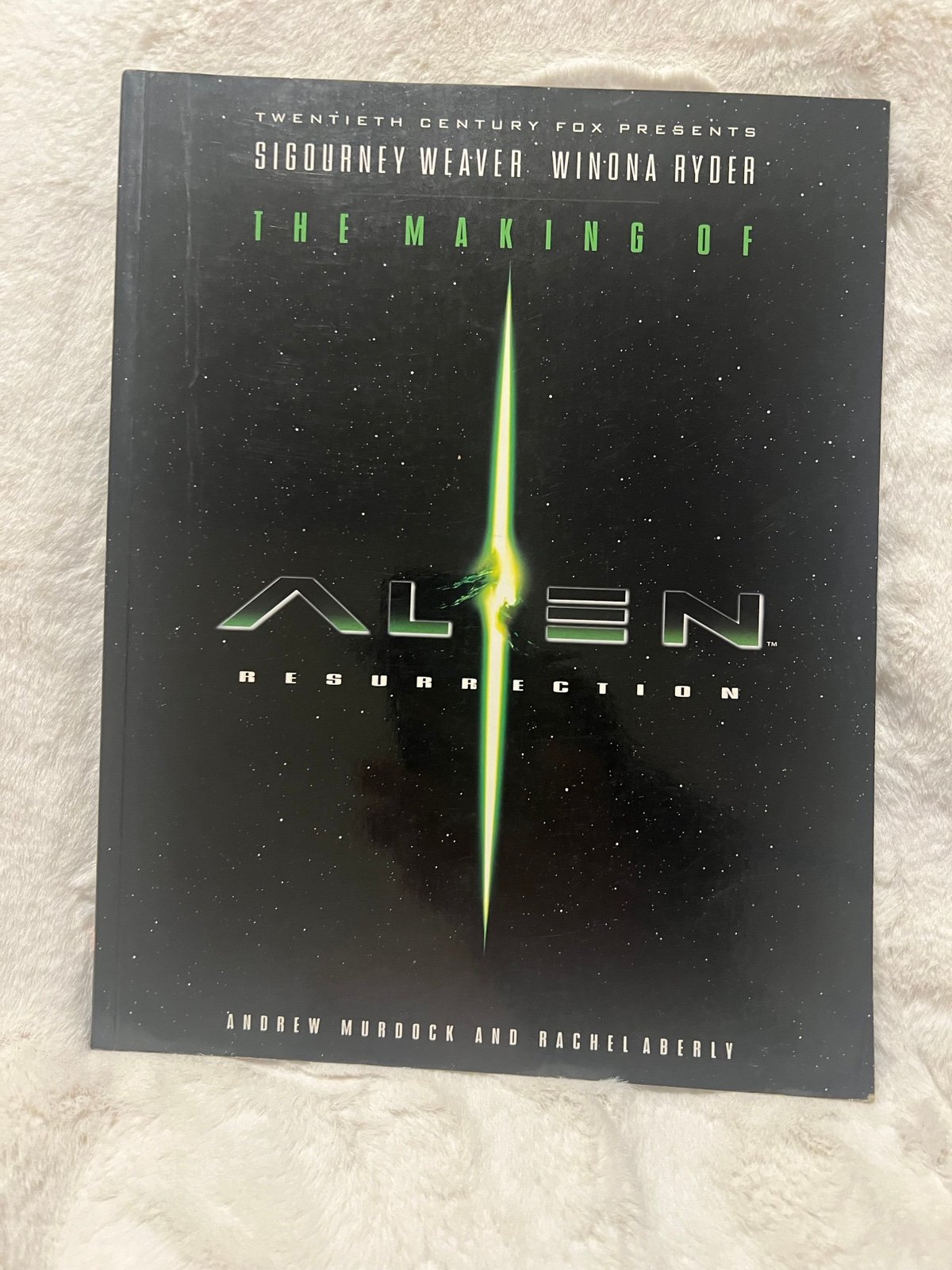 SoftCover The Making of Alien Resurrection CFeMBoOns