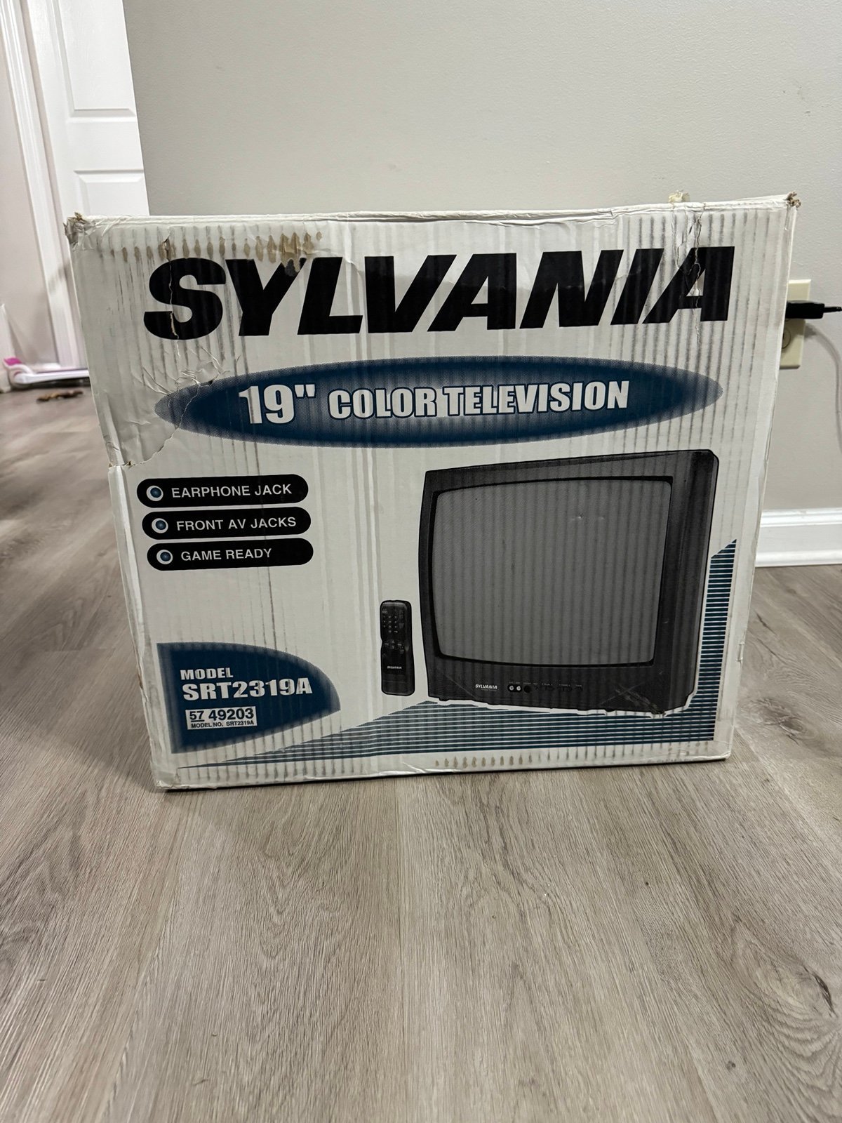 Sylvania 19” Color Television Model SRT2319A - Brand Ne