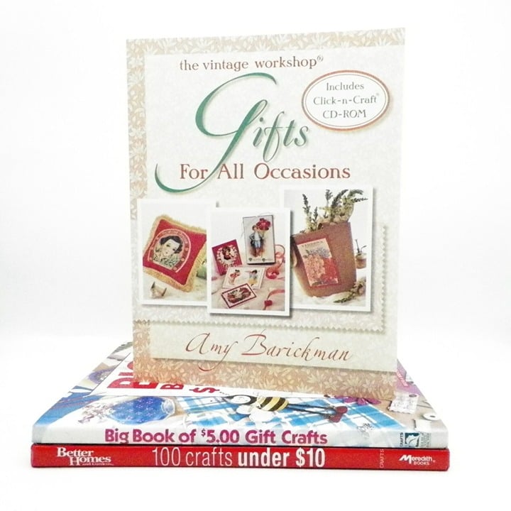 Crafts for Gift Giving Lot of 3 Books The Vintage Workshop 100 Gifts Under $10 2mIDn3z9o
